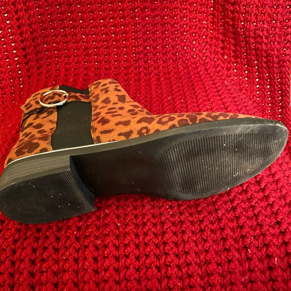 Cheetah Booties - Picture 6 of 6
